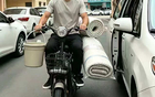 拉科塞维奇抵达东莞！借队友的电动车，去买了床上用品